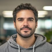 Aníbal M.