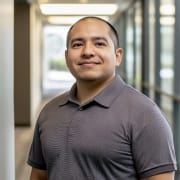 Roberto J.