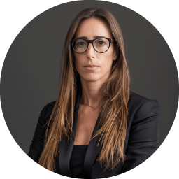 Lucia R.